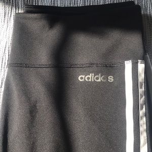 Adidas Cropped Athletic Bottoms XL